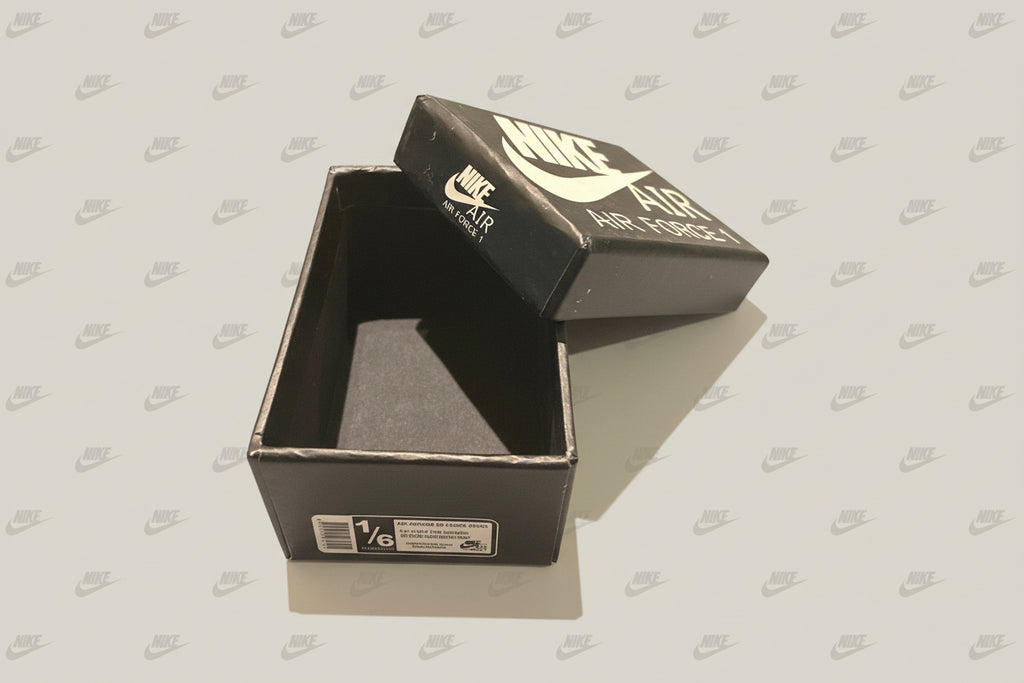 Keychain Souvenir Shoe Box Nike AF1