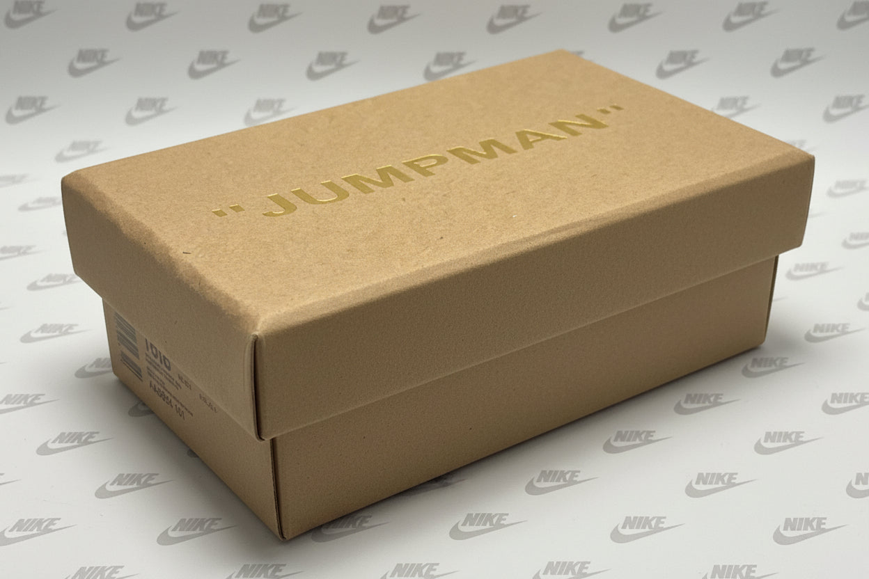 Keychain Souvenir Shoe Box Nike Jumpman