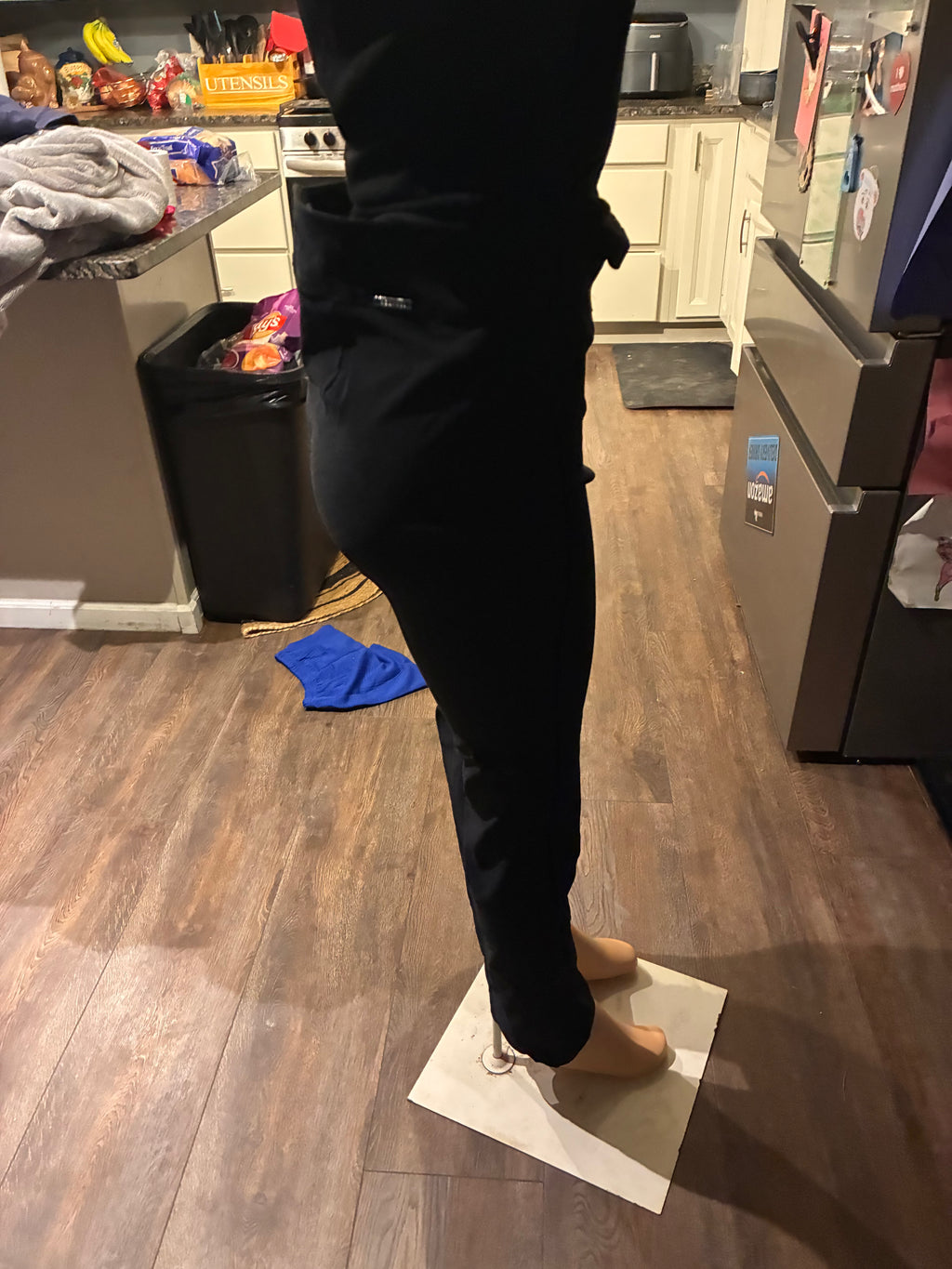 Rekucci Yoga Pant Size: L