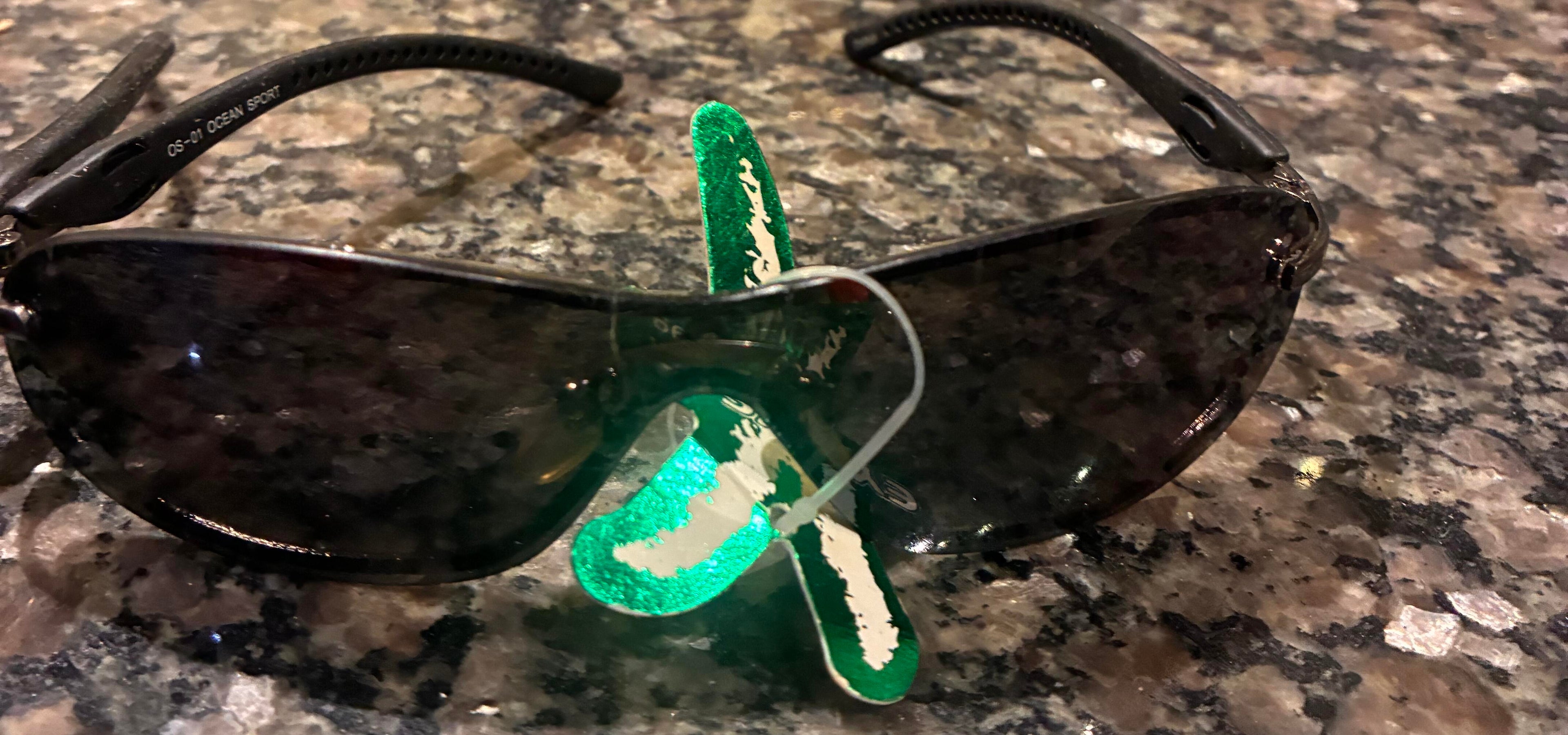 (2) Pair Sunglasses ONLY $5.00 #8