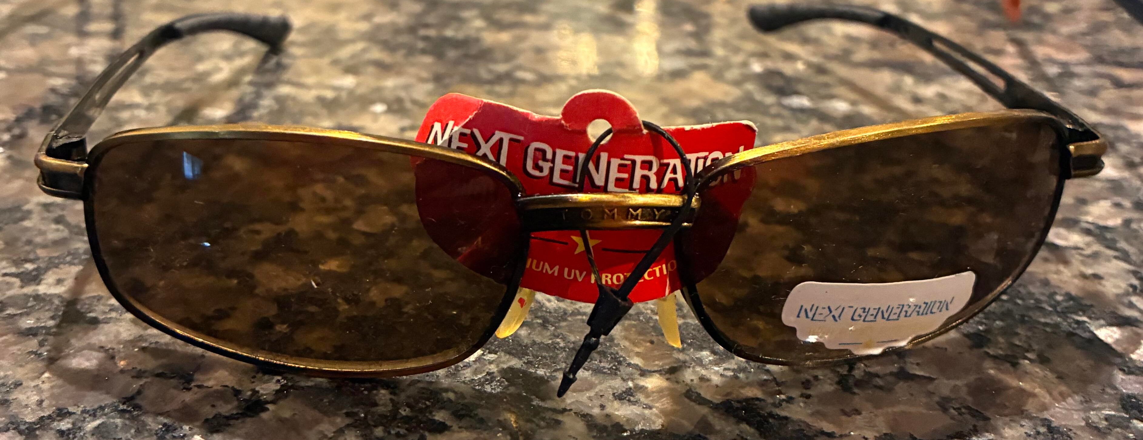 (2) Pair Sunglasses ONLY $5.00 #9