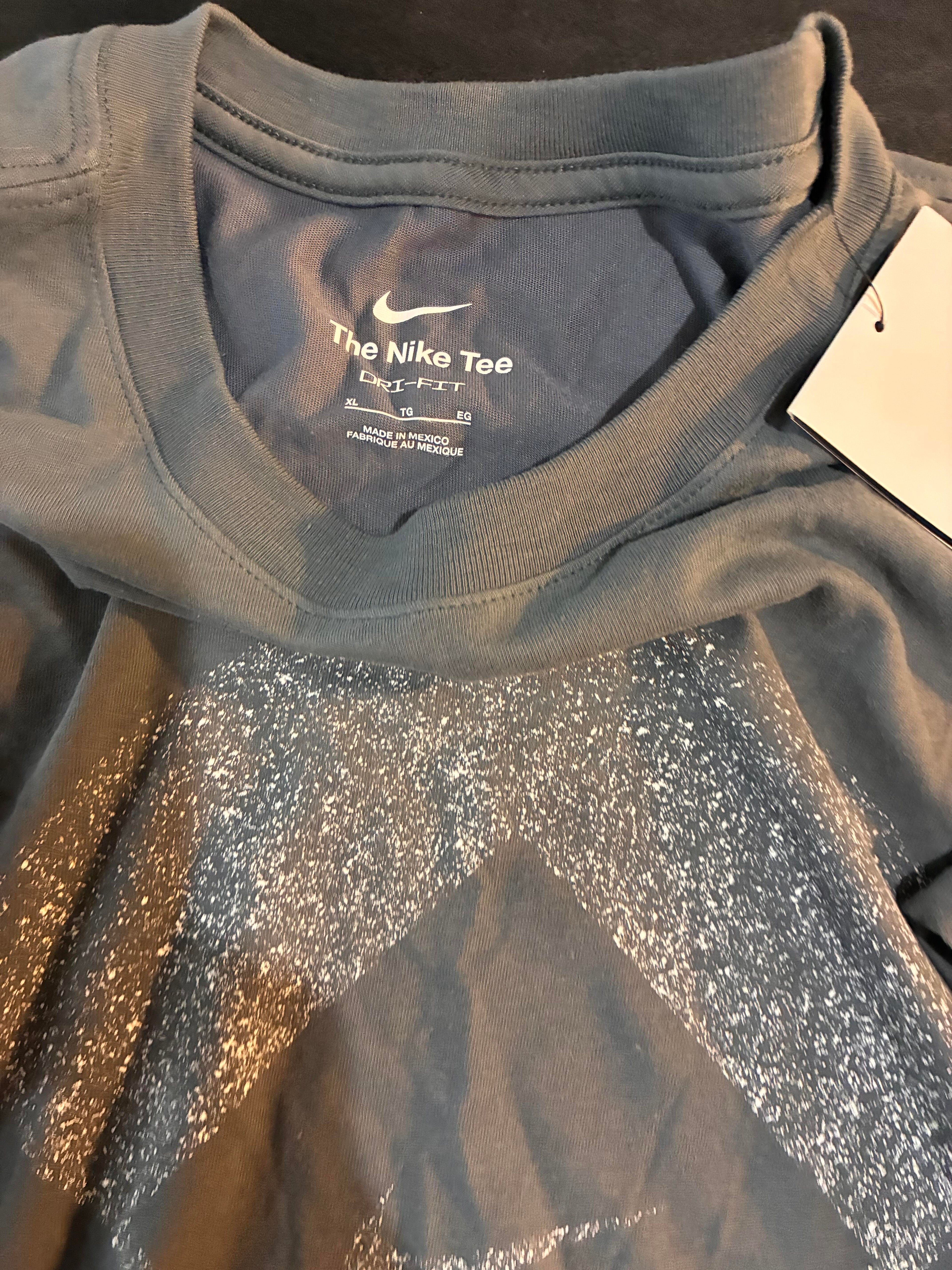 Nike Dri-Fit T-shirt XL
