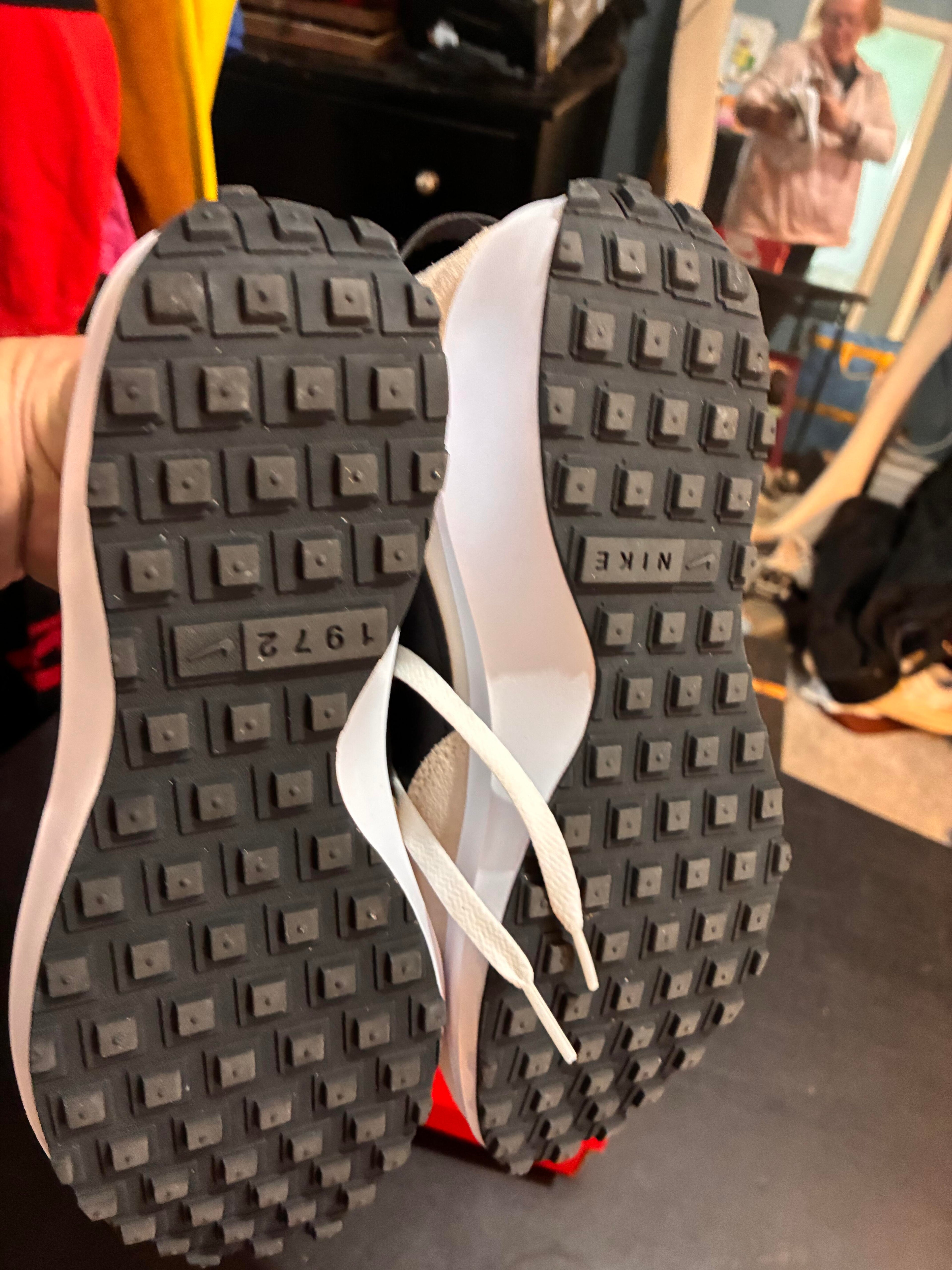 Women's Nike Waffle Debut Sneakers Size: 9.5