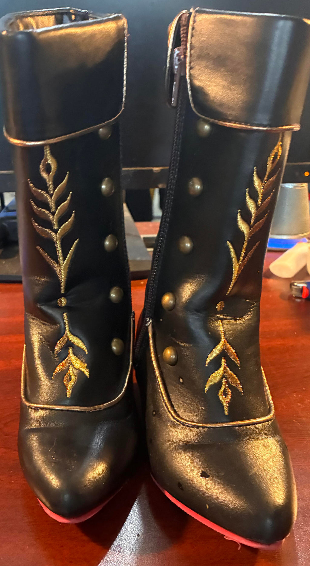 Kids Cowgirl boots Size 9/10